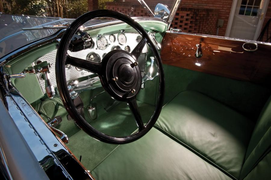 Интерьер Duesenberg J147/2168 Convertible Coupe SWB by Murphy 1929 года  (фото 31 из 36)